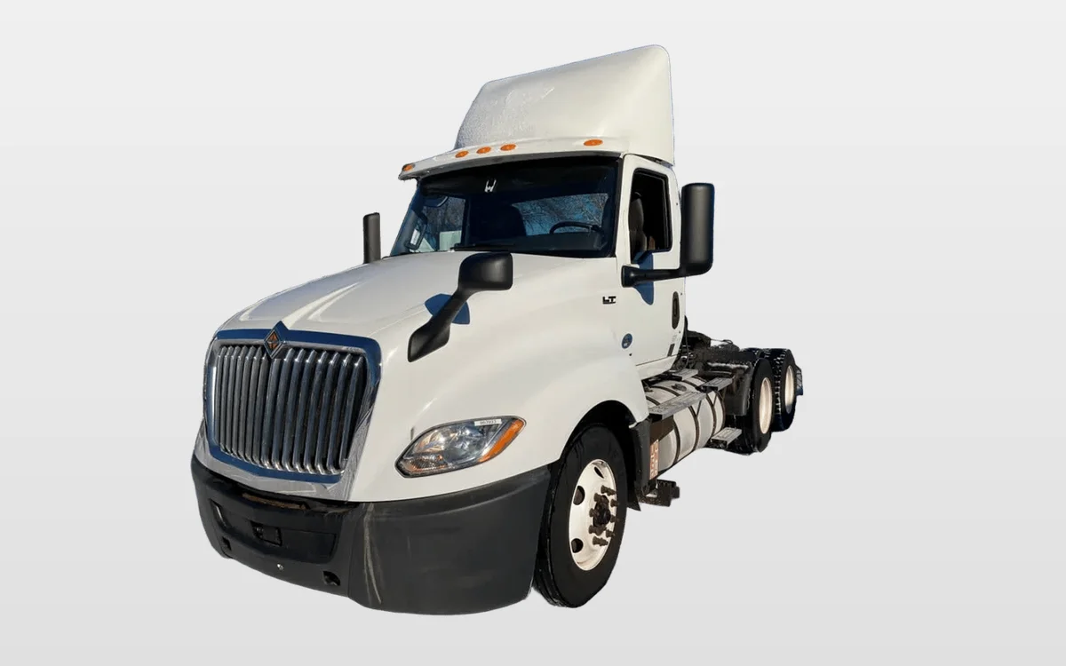 2019 International - image 1