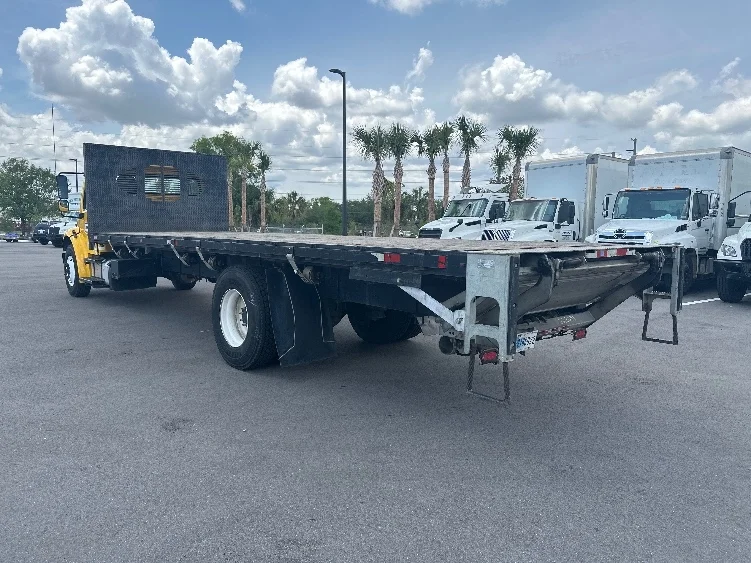 2019 Freightliner M2 106 - image 6