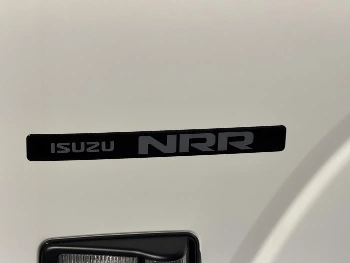 2025 Isuzu NRR - image 13