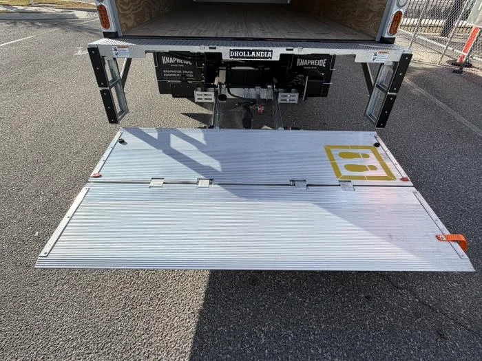 2025 Isuzu NRR - image 7