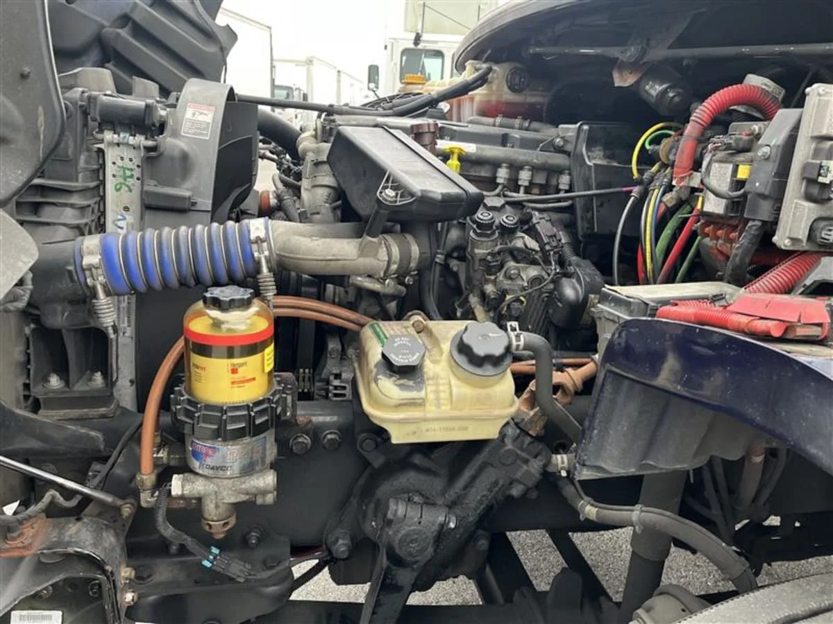 2019 Freightliner M2 106 - image 10