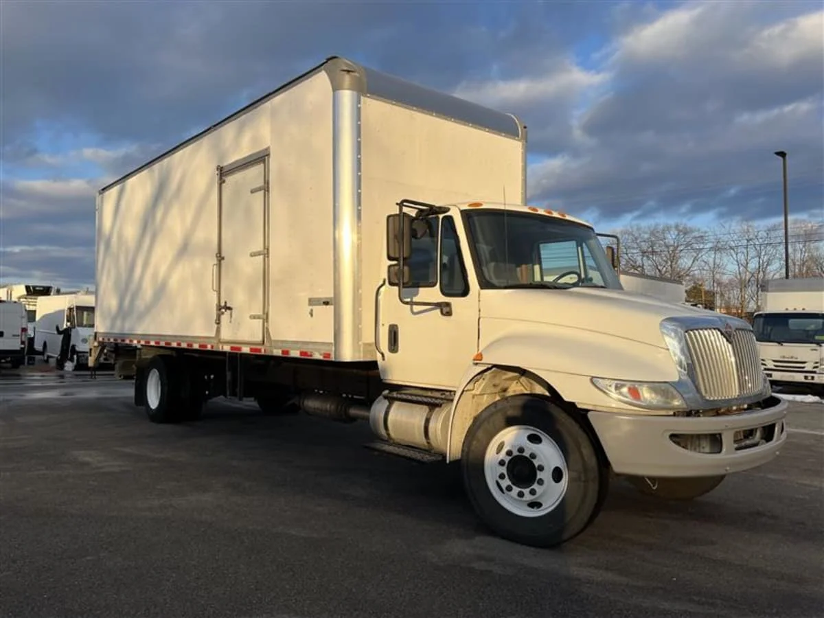 2017 International 4300 in Beltsville, MD — photo 3