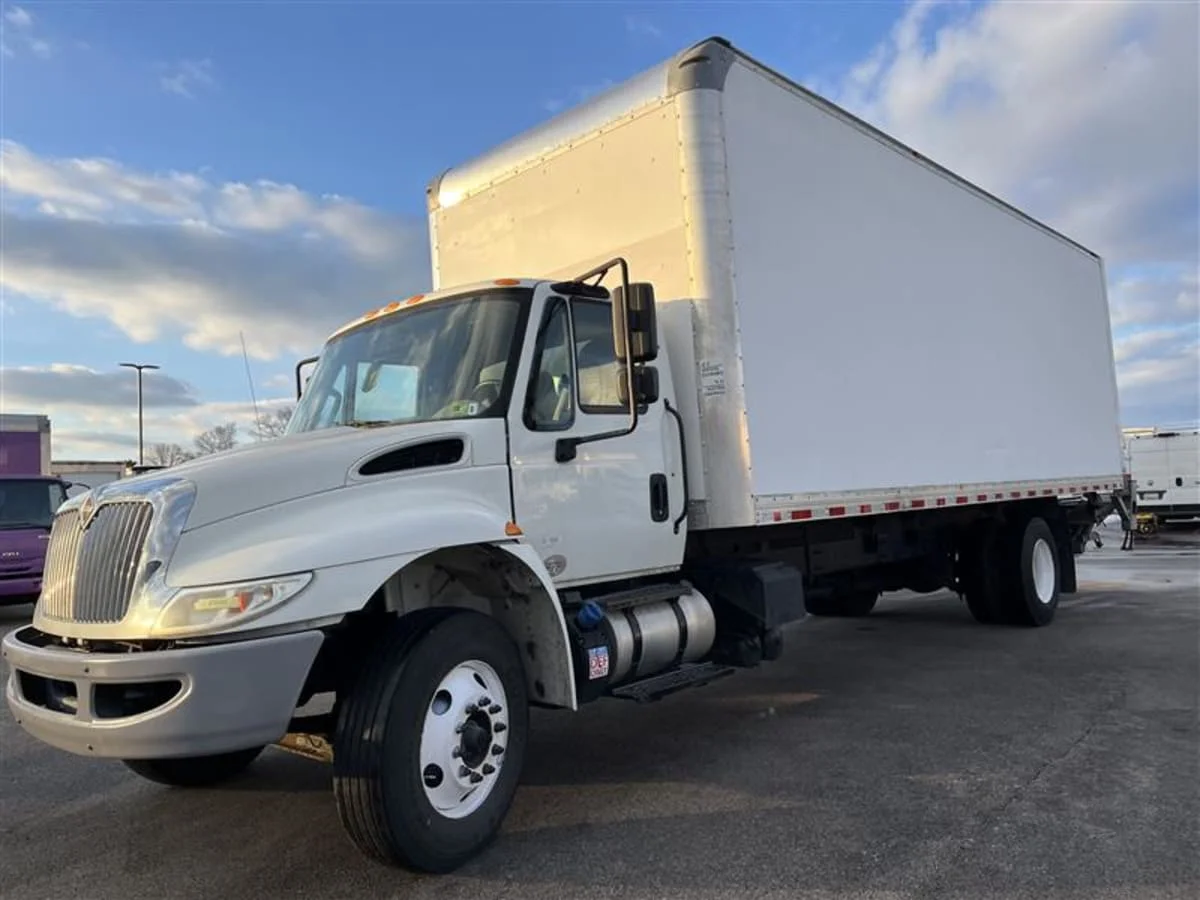 2017 International 4300 in Beltsville, MD