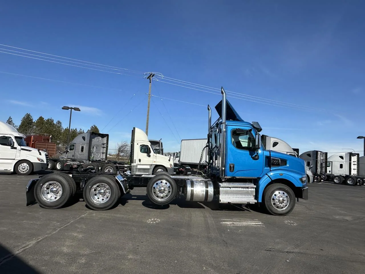 2025 Western Star 49X in Ridgefield, WA — photo 6