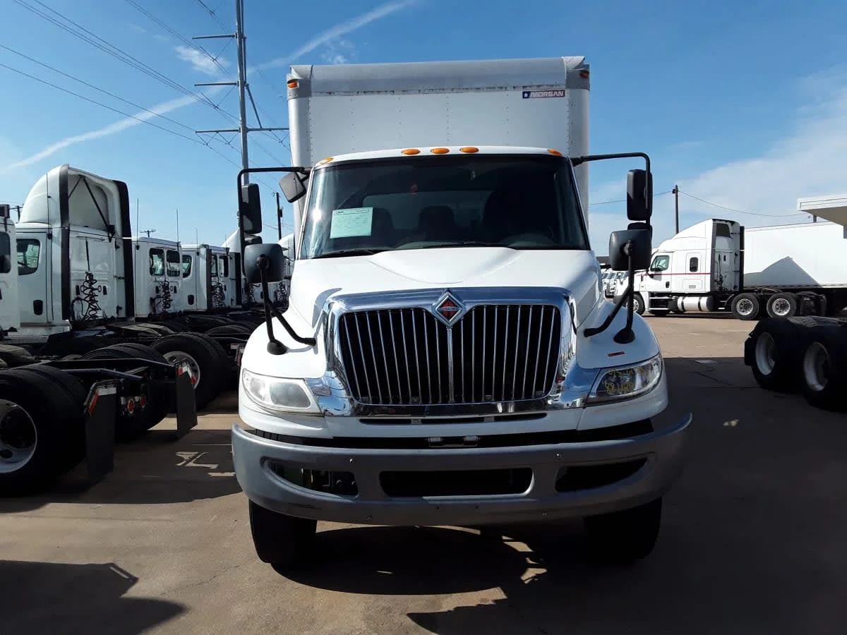 2019 International 4300 - image 2