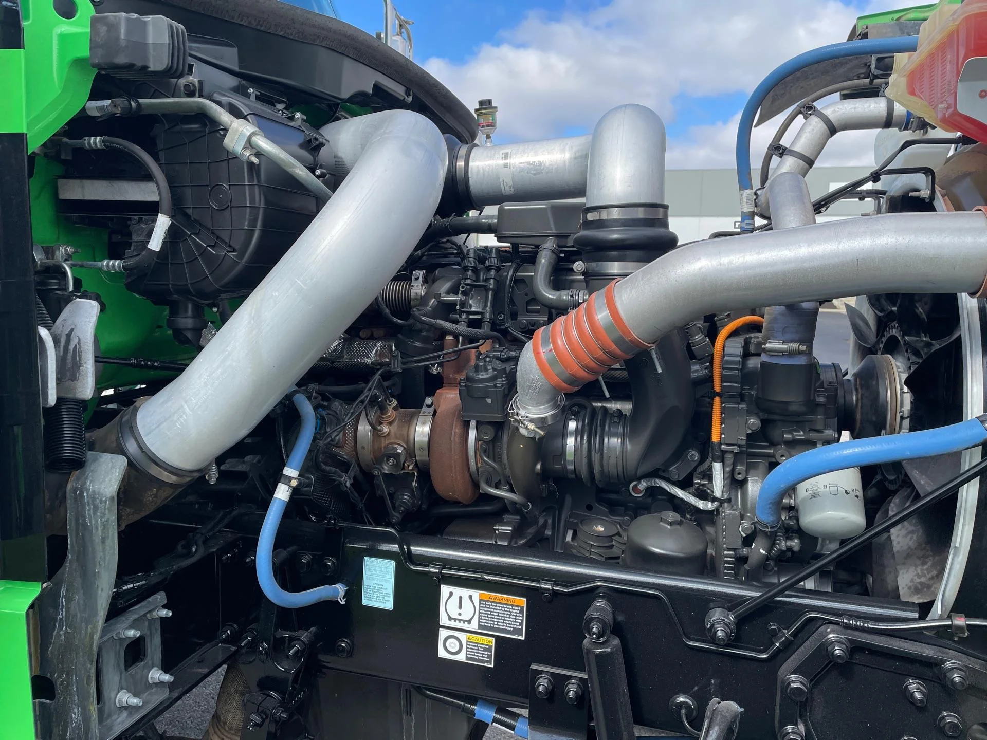 2025 Peterbilt 589 in Etna, OH — photo 9