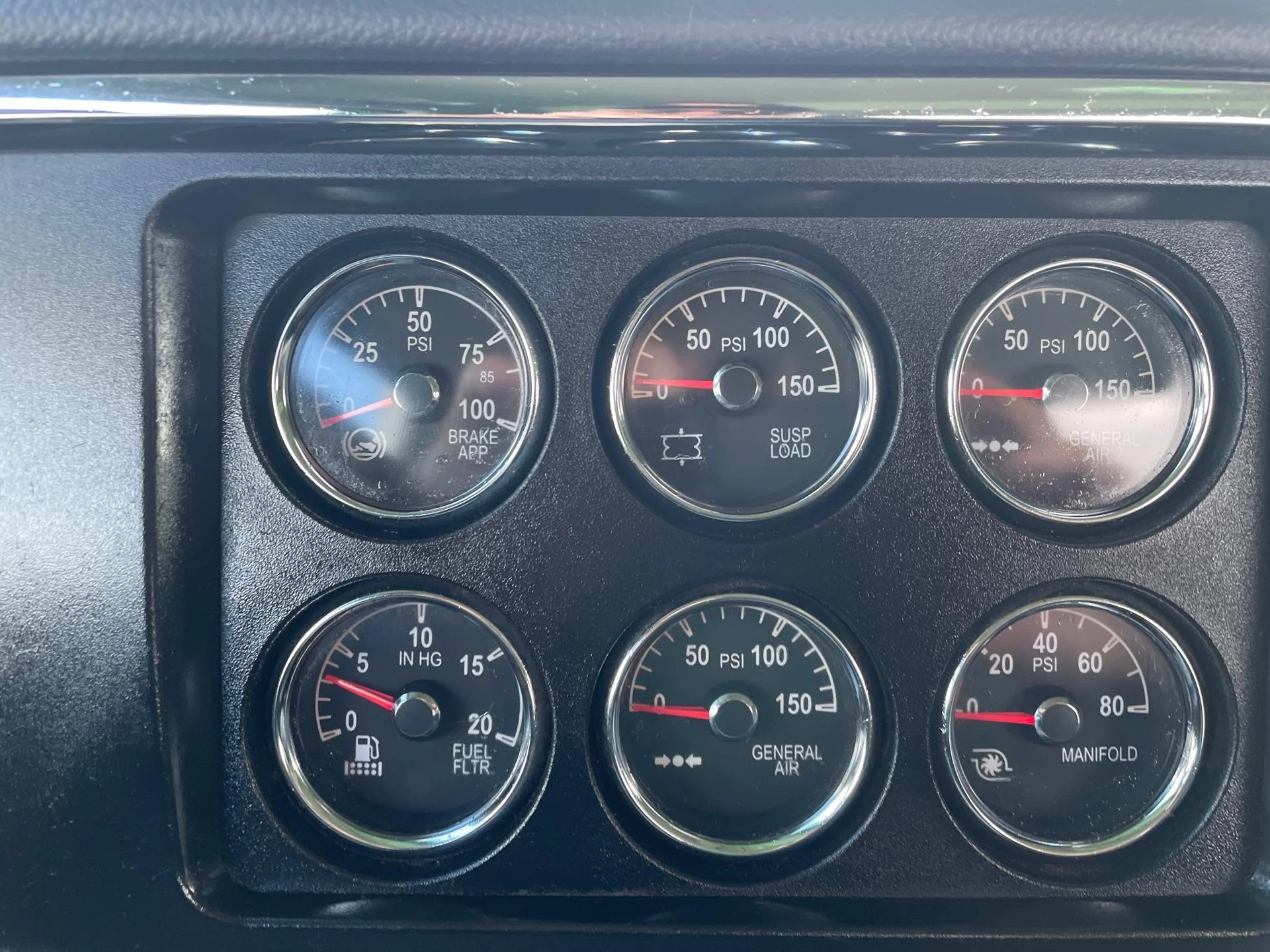 2025 Peterbilt 589 in Etna, OH — photo 15