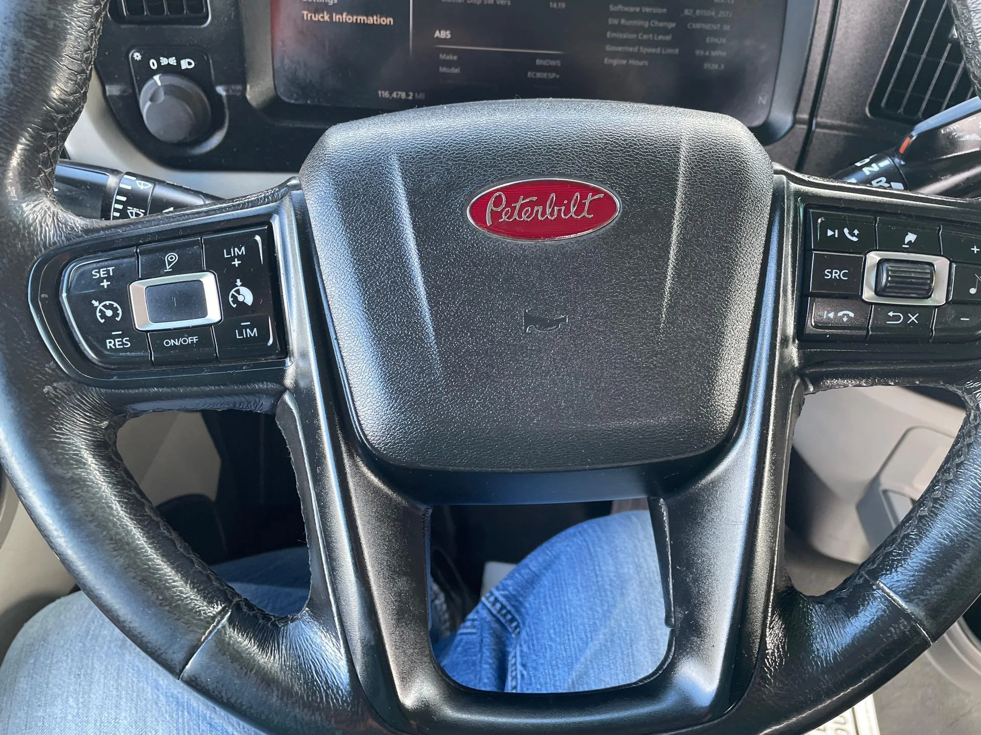 2025 Peterbilt 589 in Etna, OH — photo 13