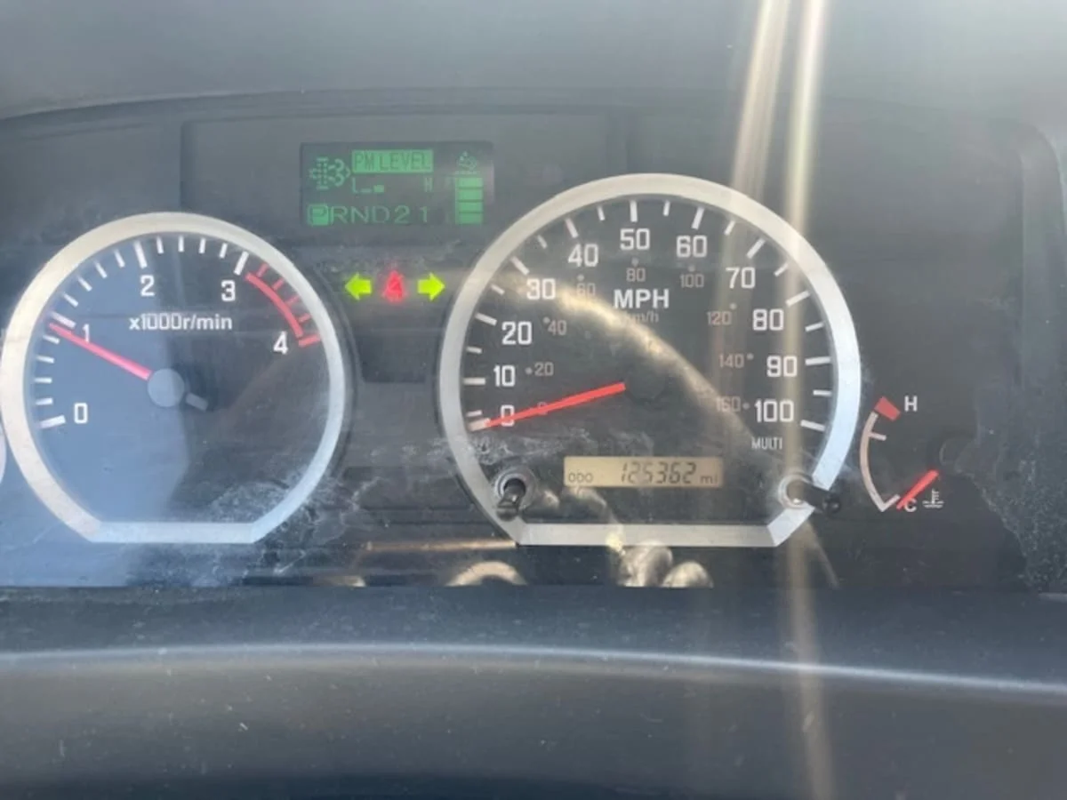 2020 Isuzu NPR - image 12