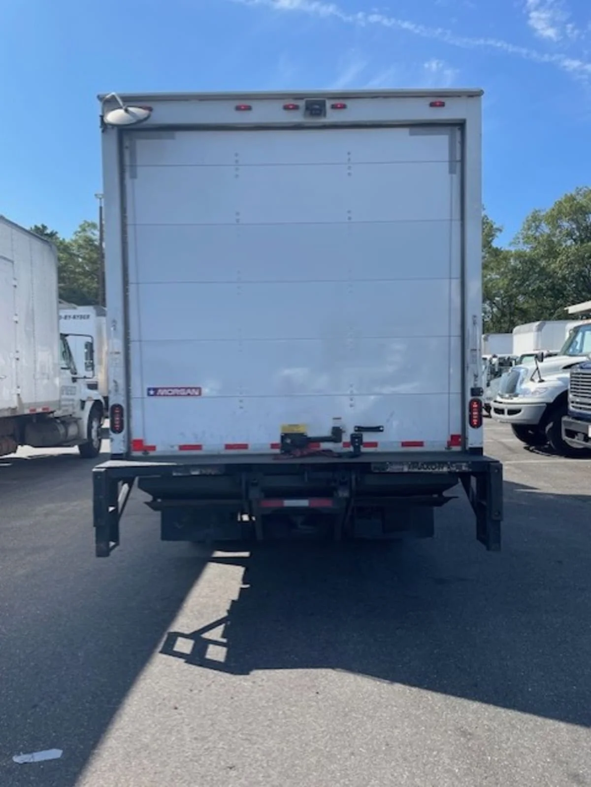 2020 Isuzu NPR - image 5