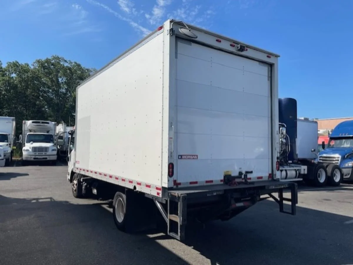 2020 Isuzu NPR - image 6