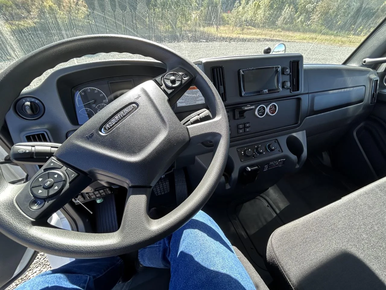 2027 Freightliner M2 106 in Olympia, WA — photo 4
