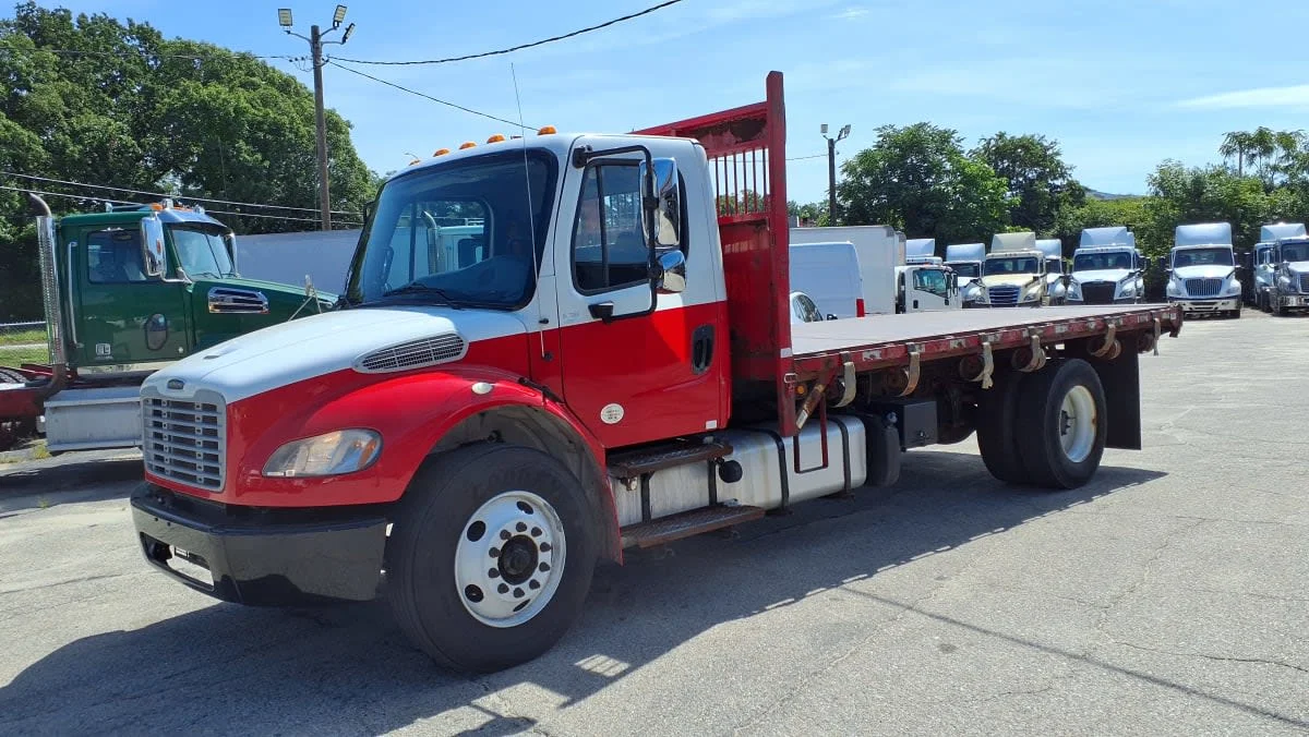 2018 Freightliner M2 106