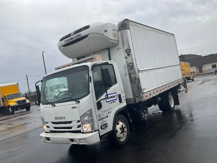 2021 Isuzu NRR - image 3