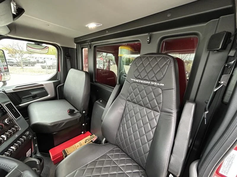 2025 Western Star 49X - image 27