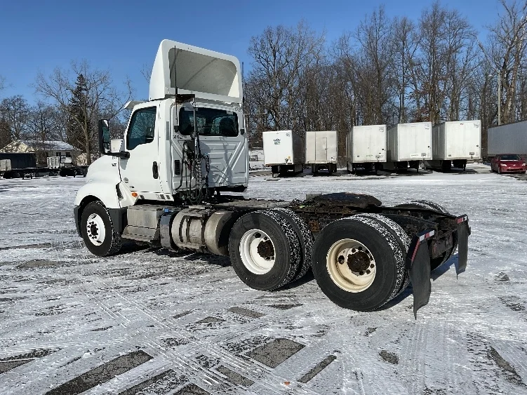 2019 International LT in Fort Wayne, IN — photo 5