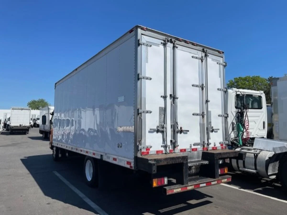 2019 Isuzu NQR in Farmingdale, NY — photo 6