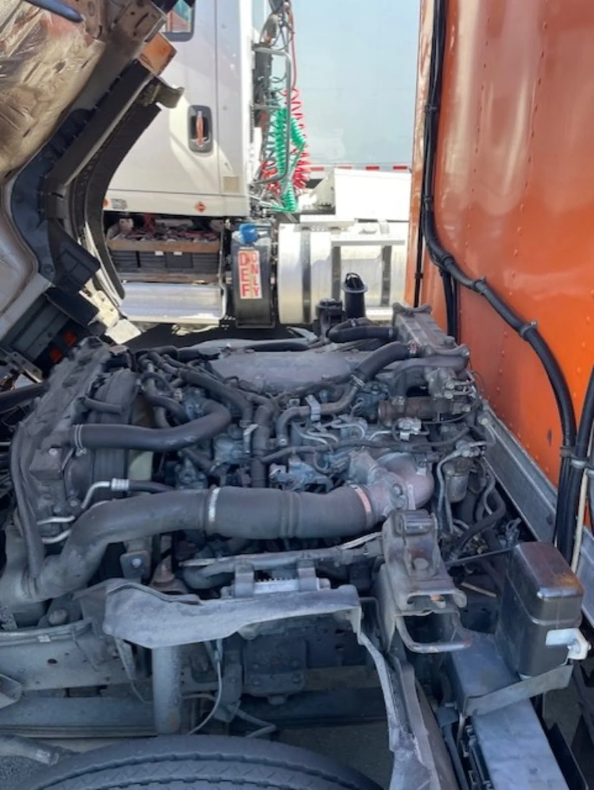2019 Isuzu NQR in Farmingdale, NY — photo 10