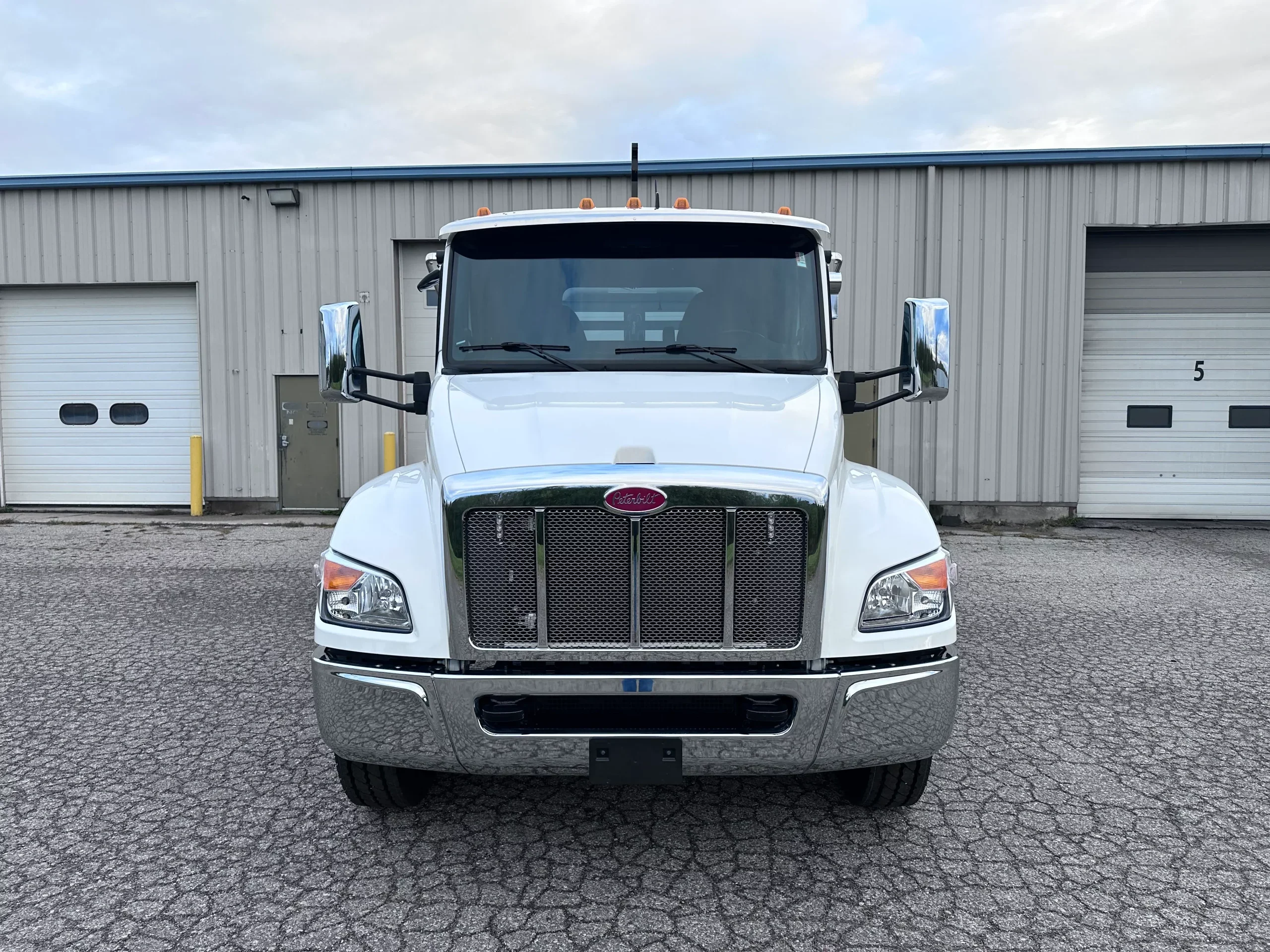 2026 Peterbilt 536 - image 2