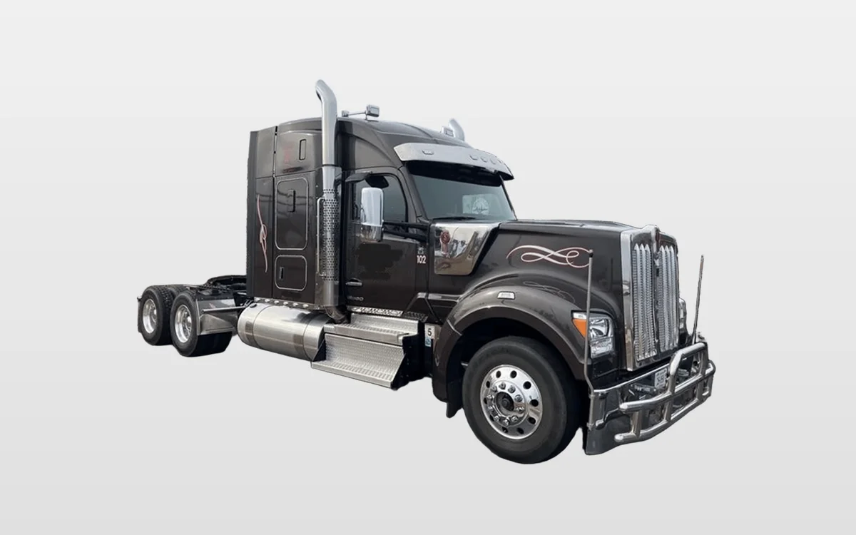 2023 Kenworth W990 - image 1