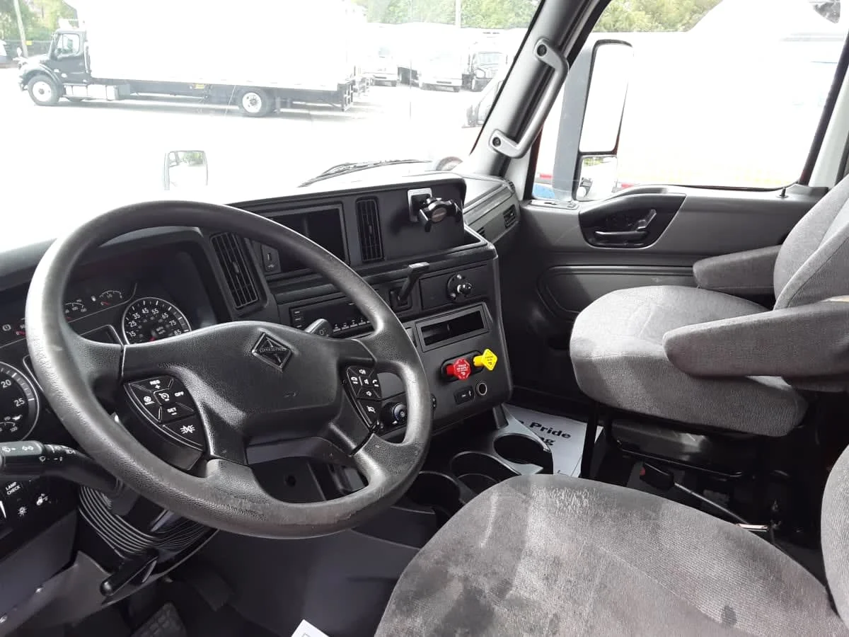 2018 International RH - image 7