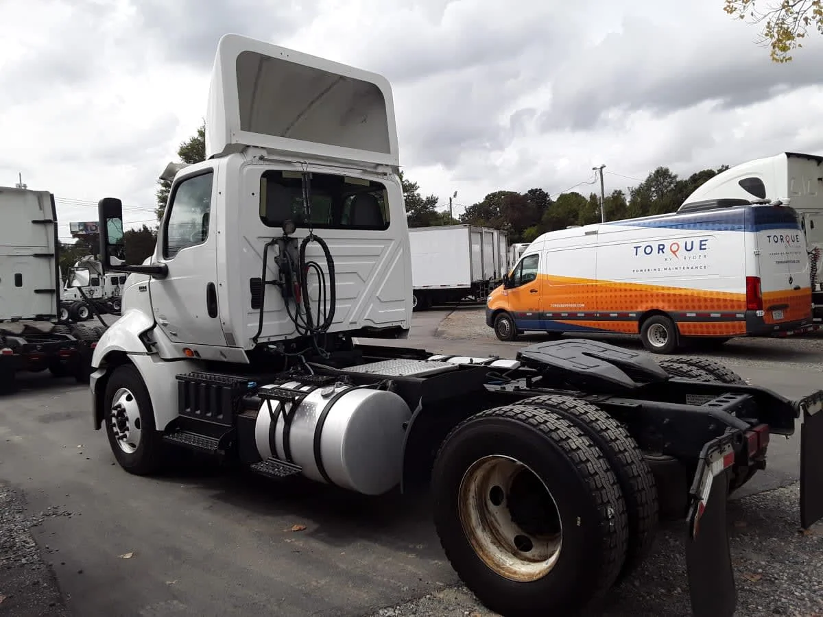 2018 International RH - image 6