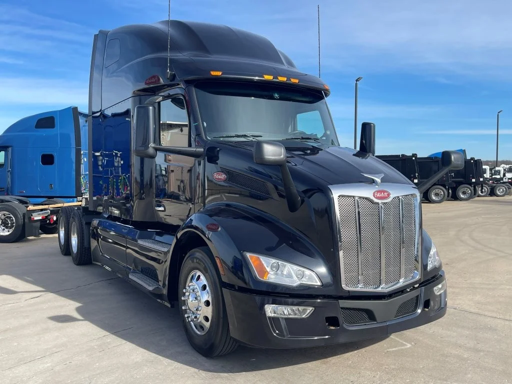 2023 Peterbilt 579 in Hattiesburg, MS — photo 7