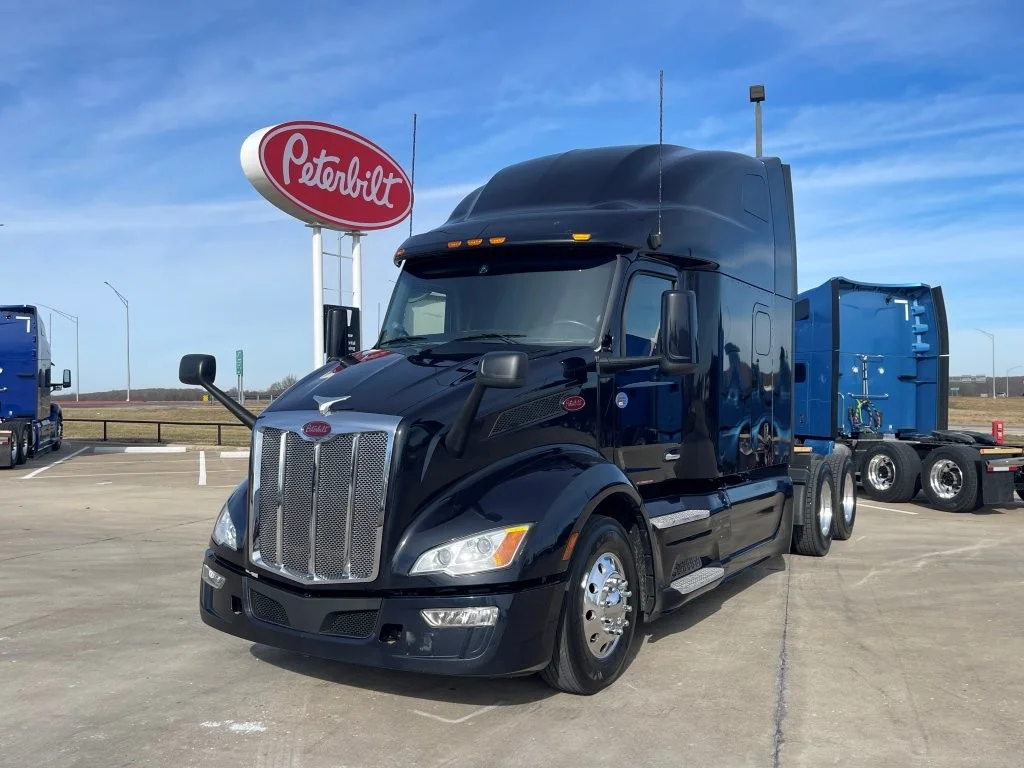 2023 Peterbilt 579 in Hattiesburg, MS