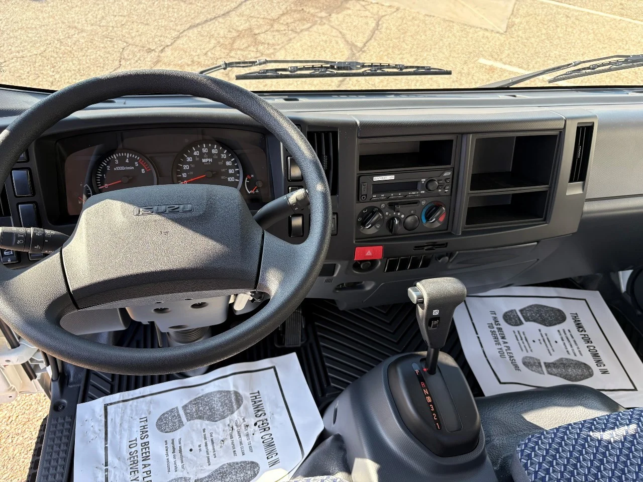 2026 Isuzu NRR in Byron Center, MI — photo 6