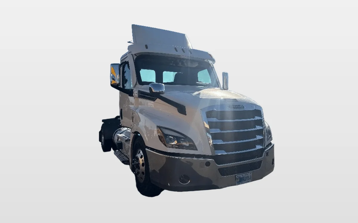 2020 Freightliner - image 1