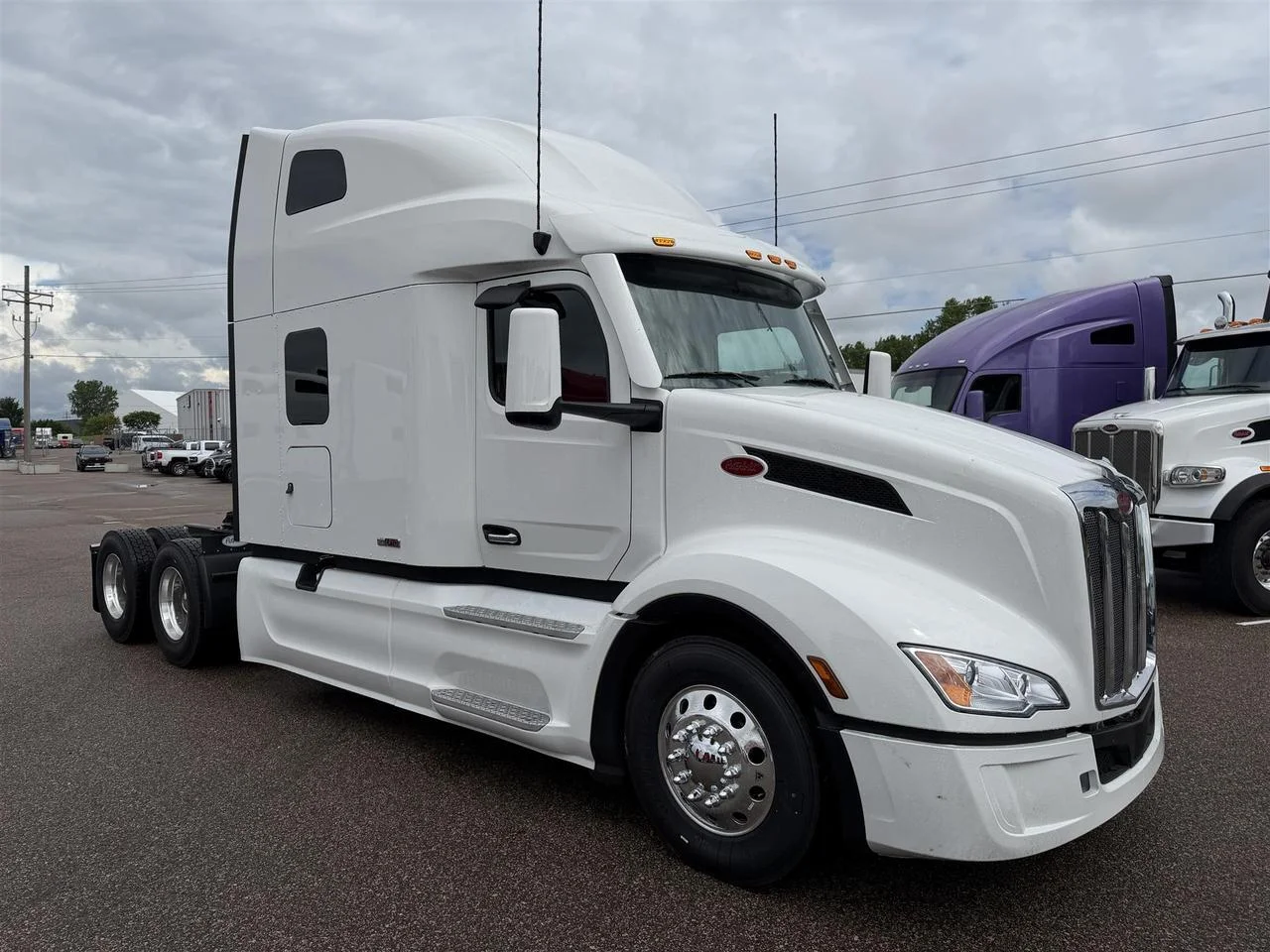 2027 Peterbilt 579