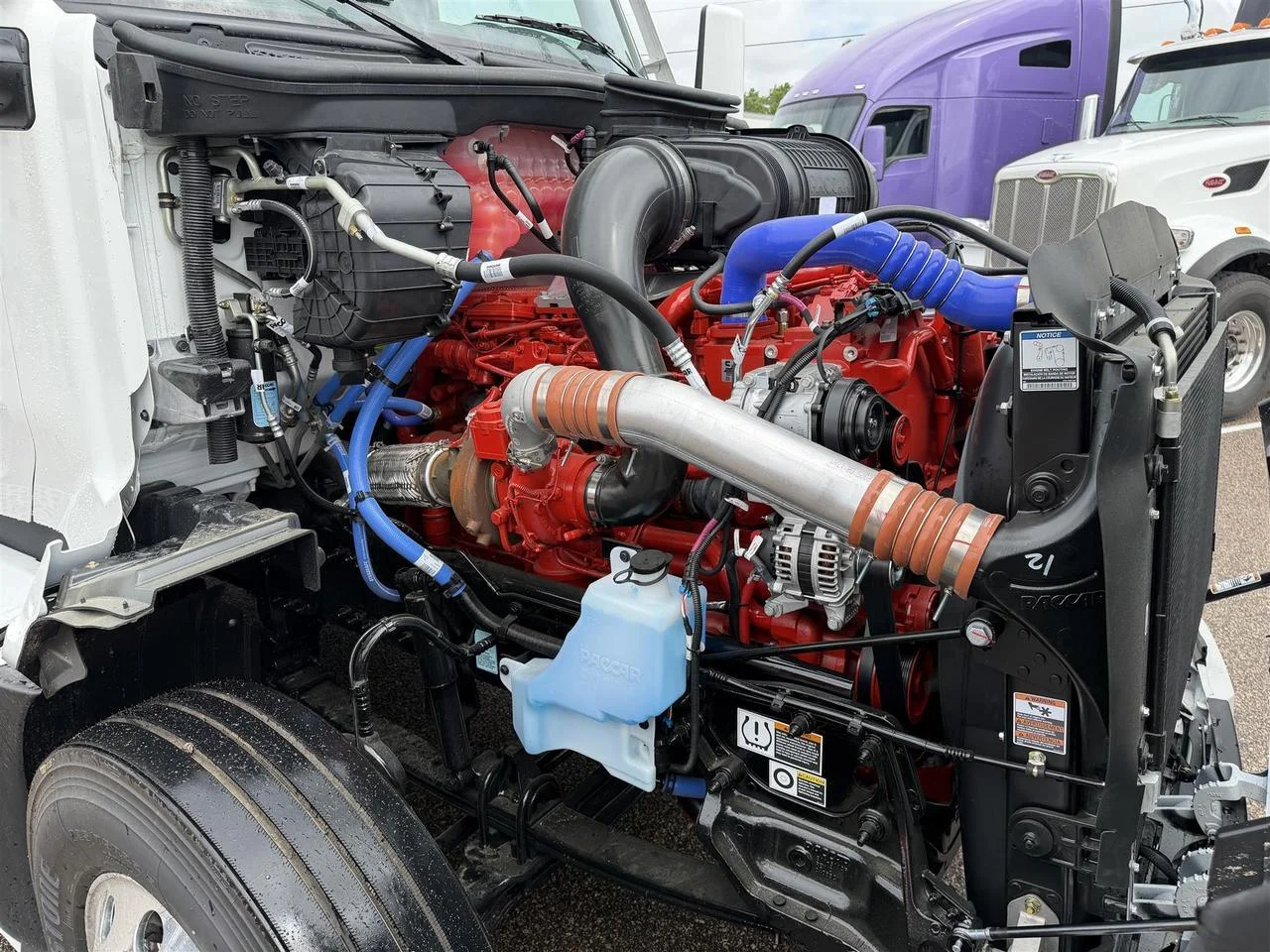 2027 Peterbilt 579 in Eau Claire, WI — photo 5