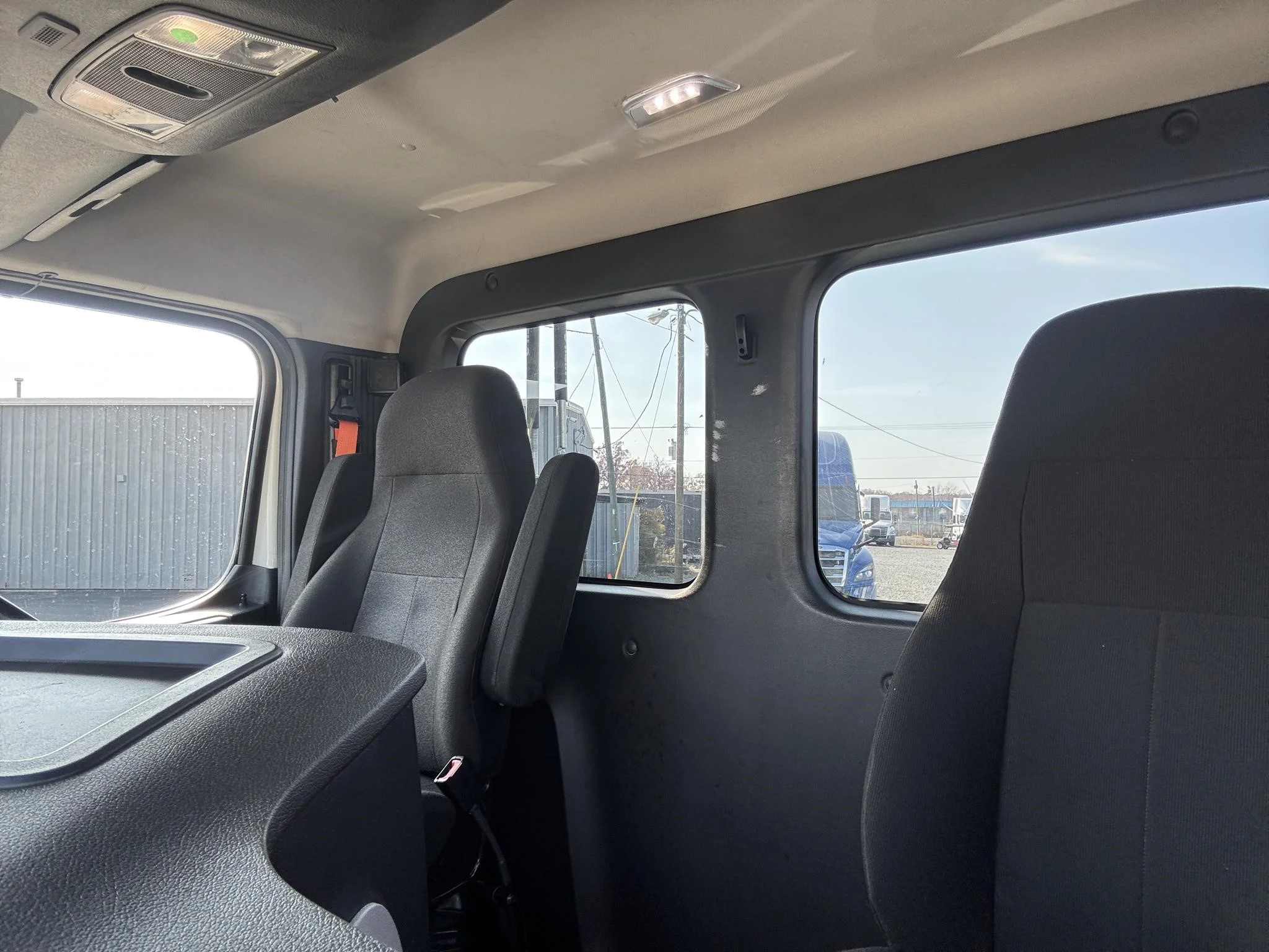 2020 Freightliner Cascadia in Charlotte, NC — photo 13
