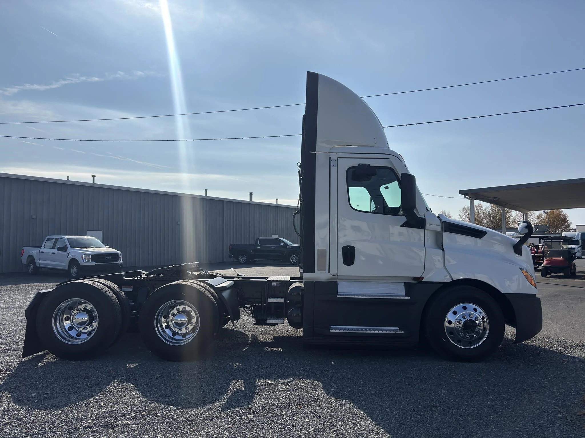 2020 Freightliner Cascadia in Charlotte, NC — photo 4