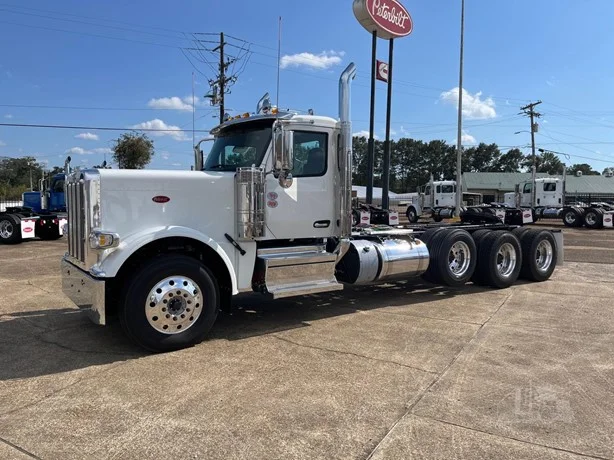 2026 Peterbilt 589 in Mccomb, MS — photo 2