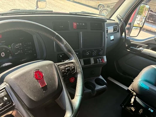 2023 Kenworth T680 in Tulsa, OK — photo 15