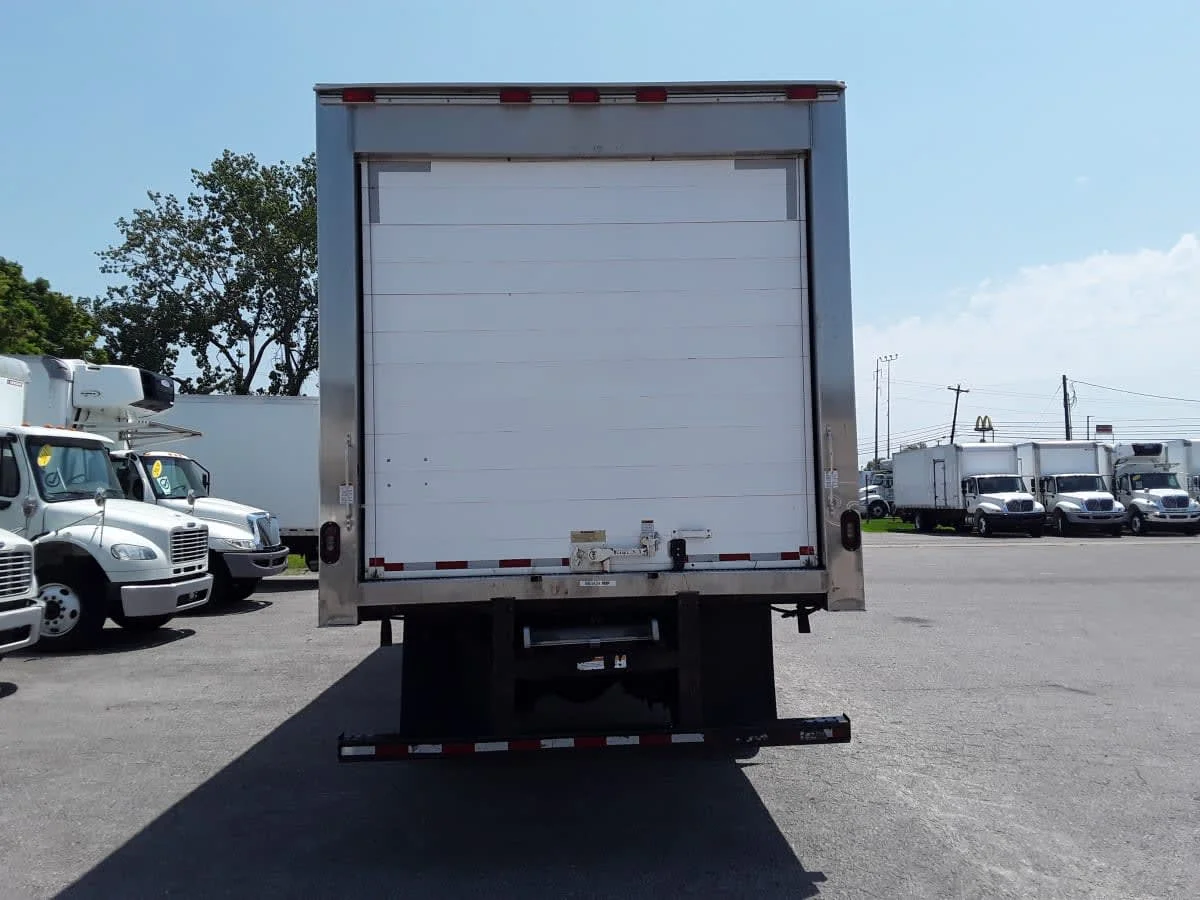 2019 Freightliner M2 106 in La Vergne, TN — photo 5