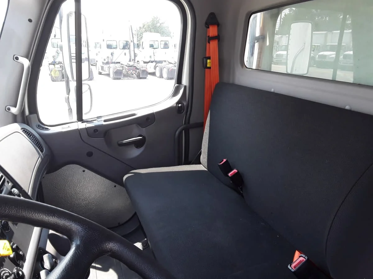 2019 Freightliner M2 106 in La Vergne, TN — photo 8