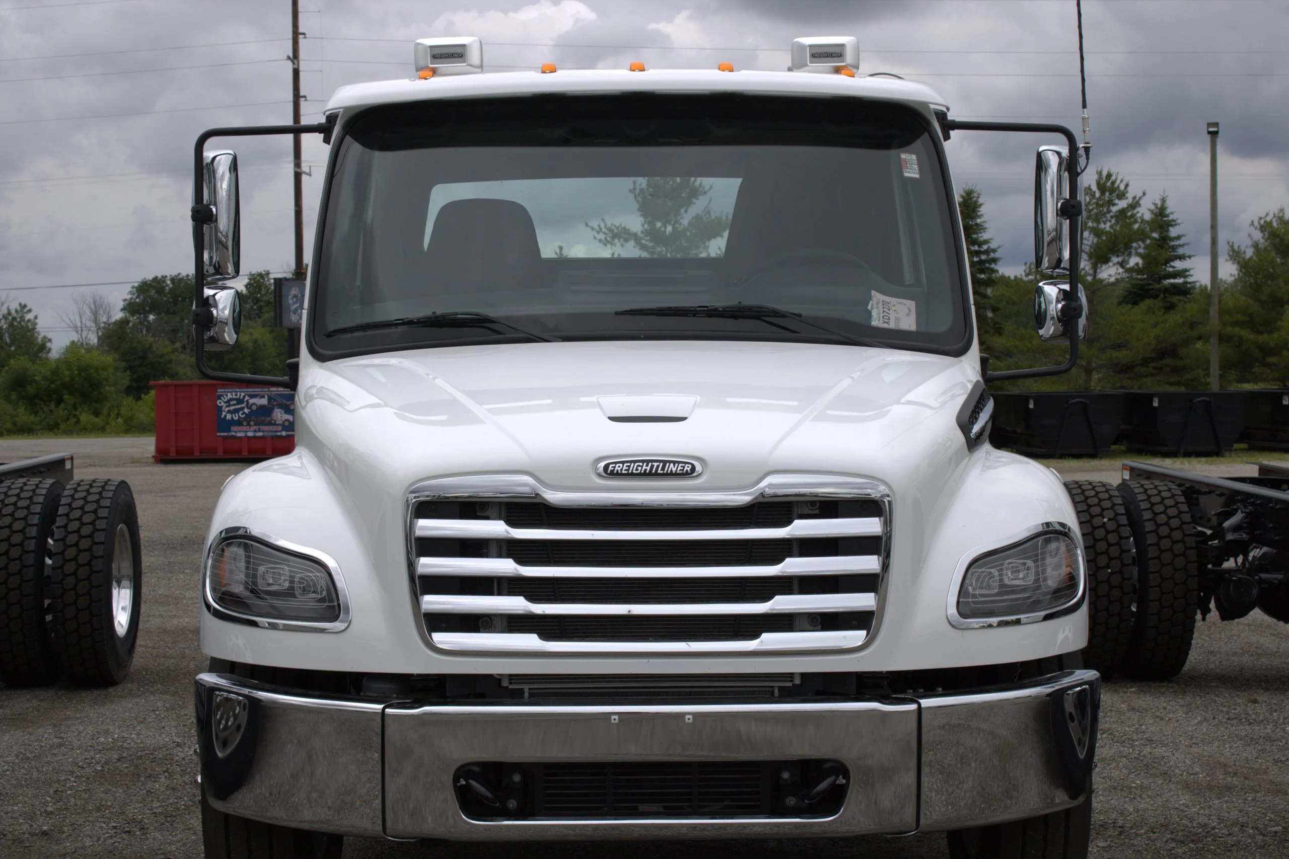 2027 Freightliner eM2