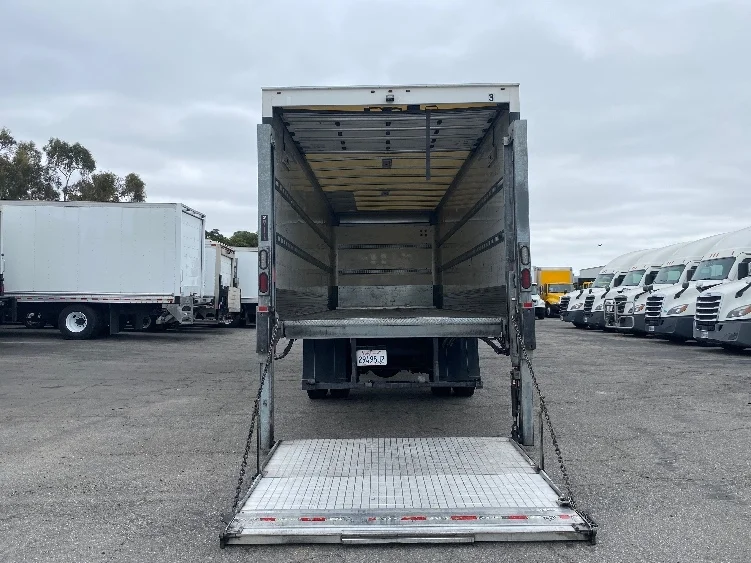 2019 Hino 338 in Torrance, CA — photo 9