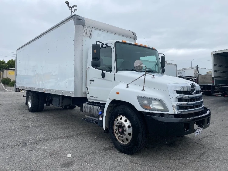 2019 Hino 338