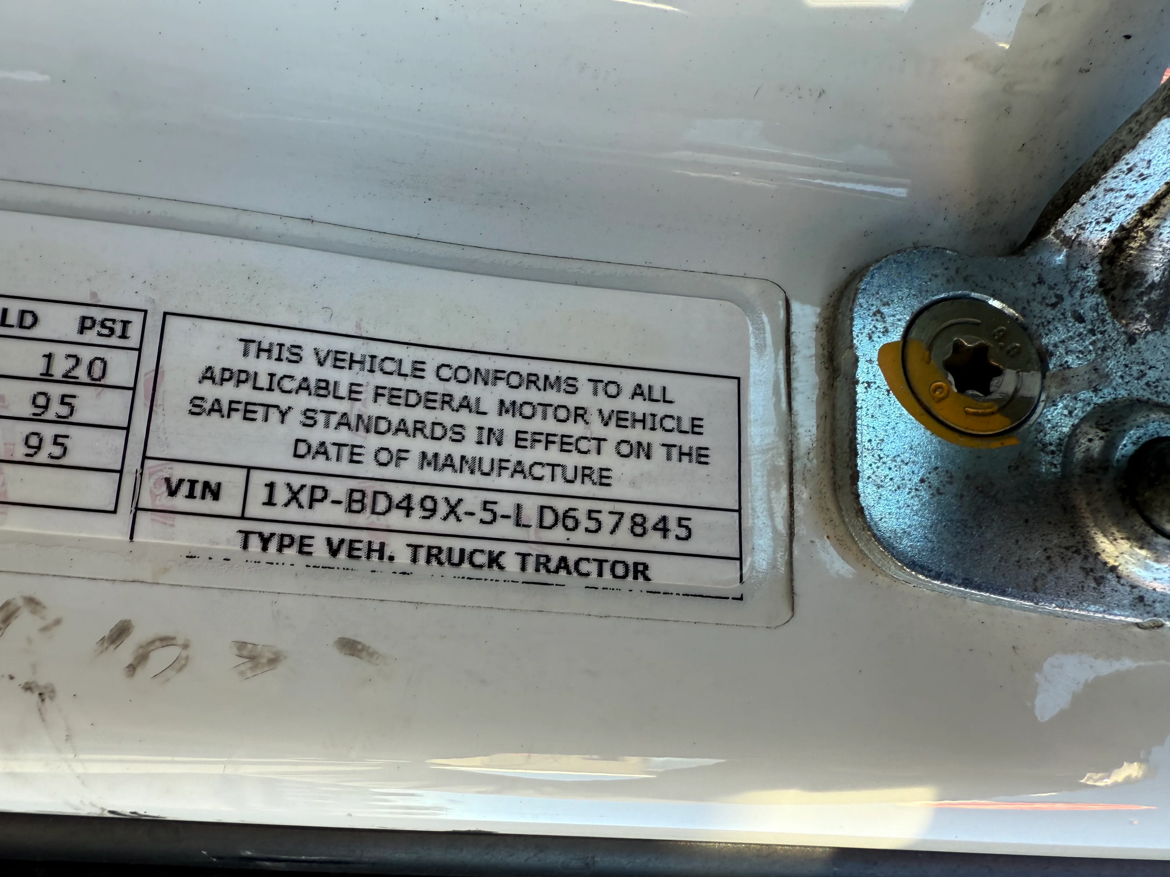 2020 Peterbilt 579 - image 15