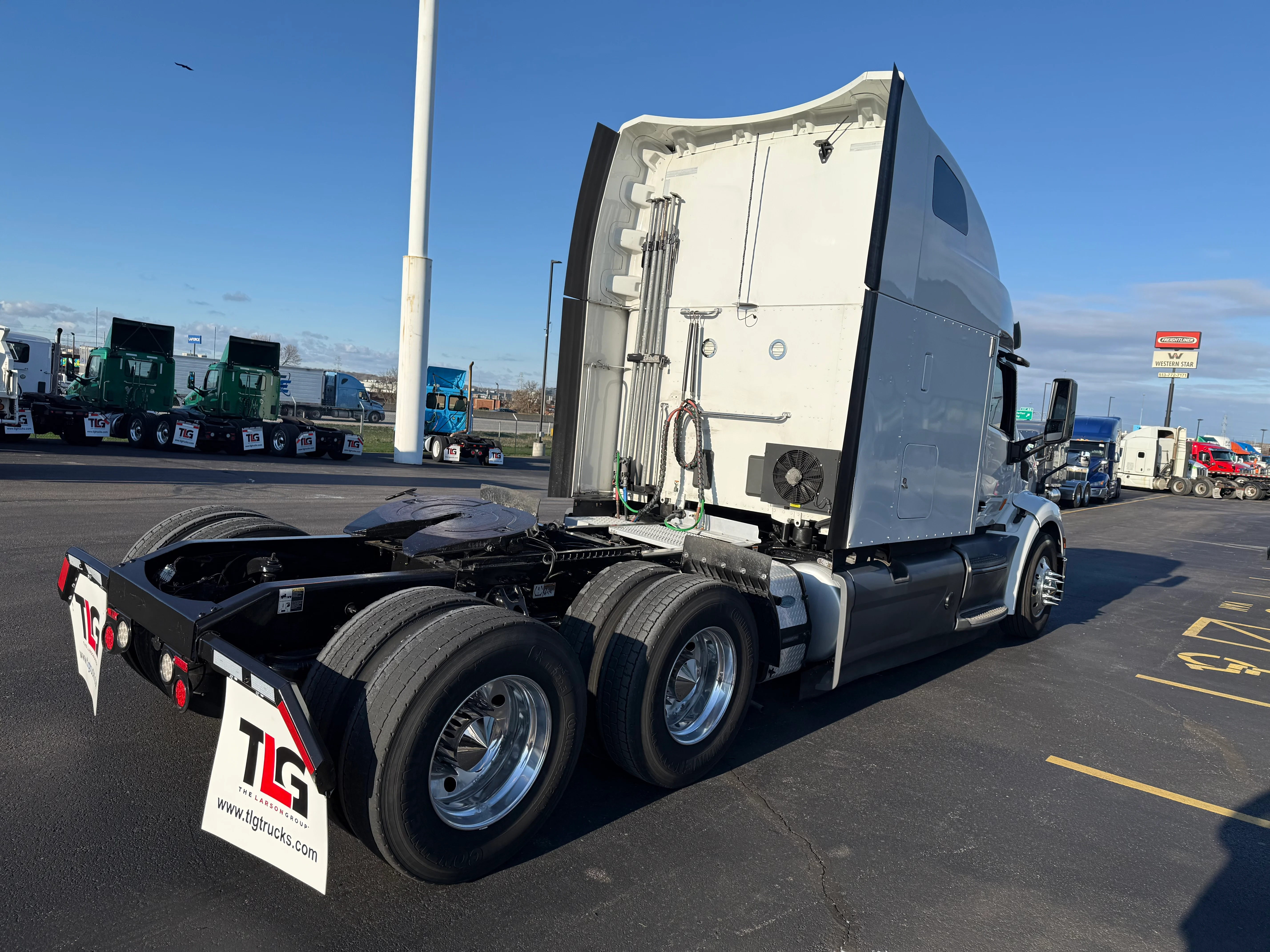 2020 Peterbilt 579 - image 5