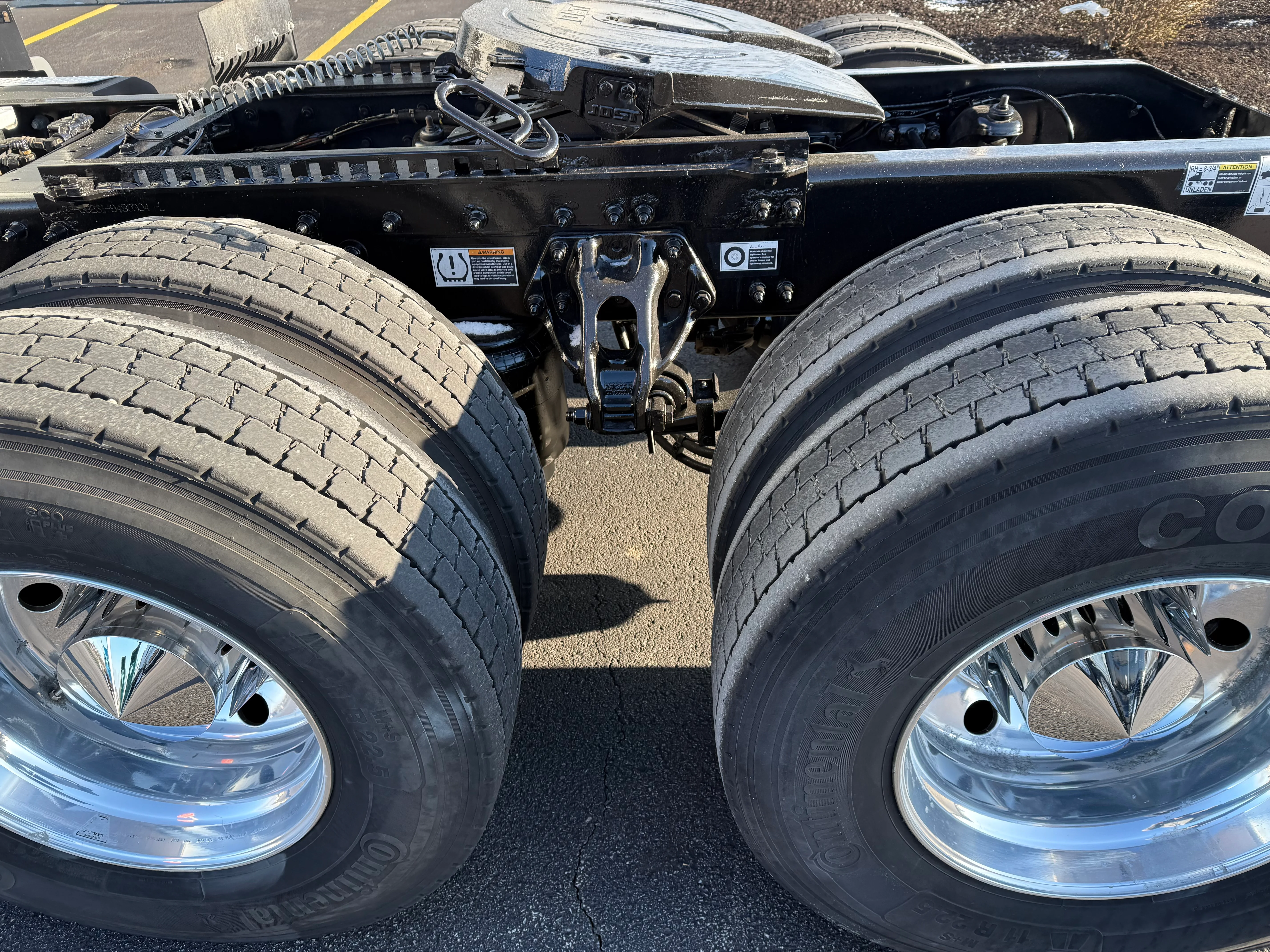 2020 Peterbilt 579 - image 13