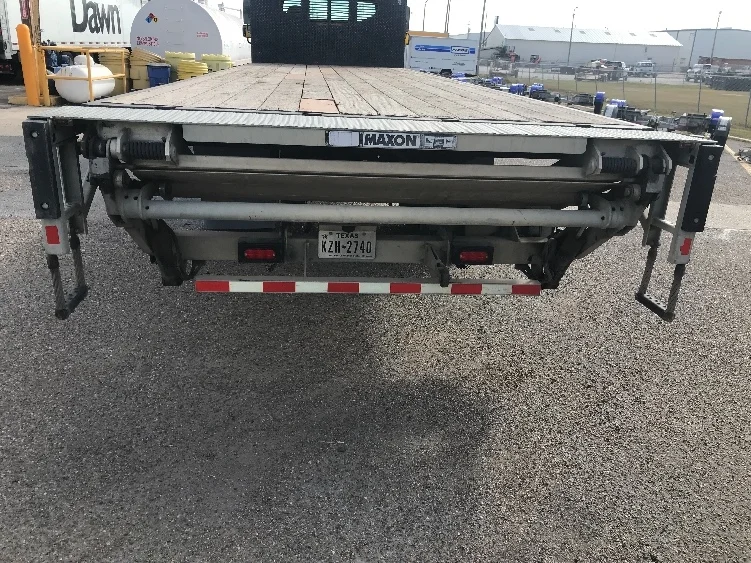 2019 Freightliner M2 106 in San Antonio, TX — photo 8