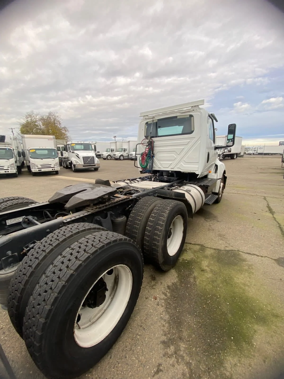 2019 International LT in West Sacramento, CA — photo 4