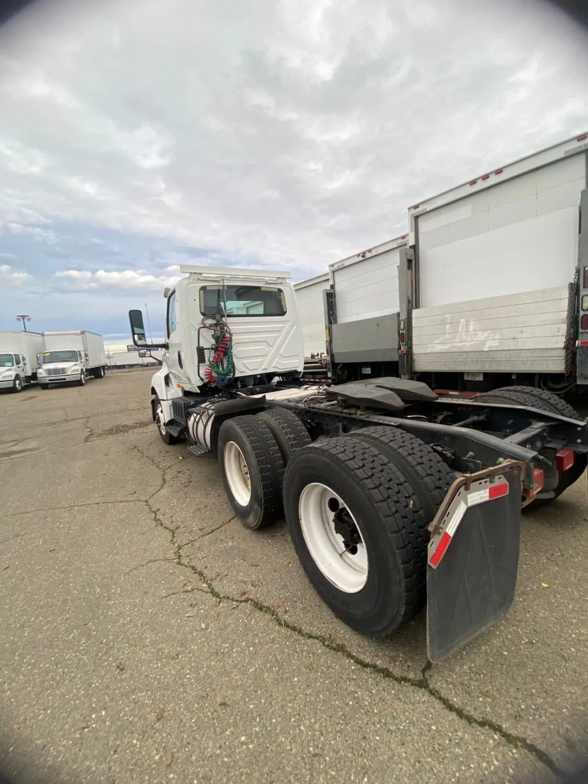 2019 International LT in West Sacramento, CA — photo 6
