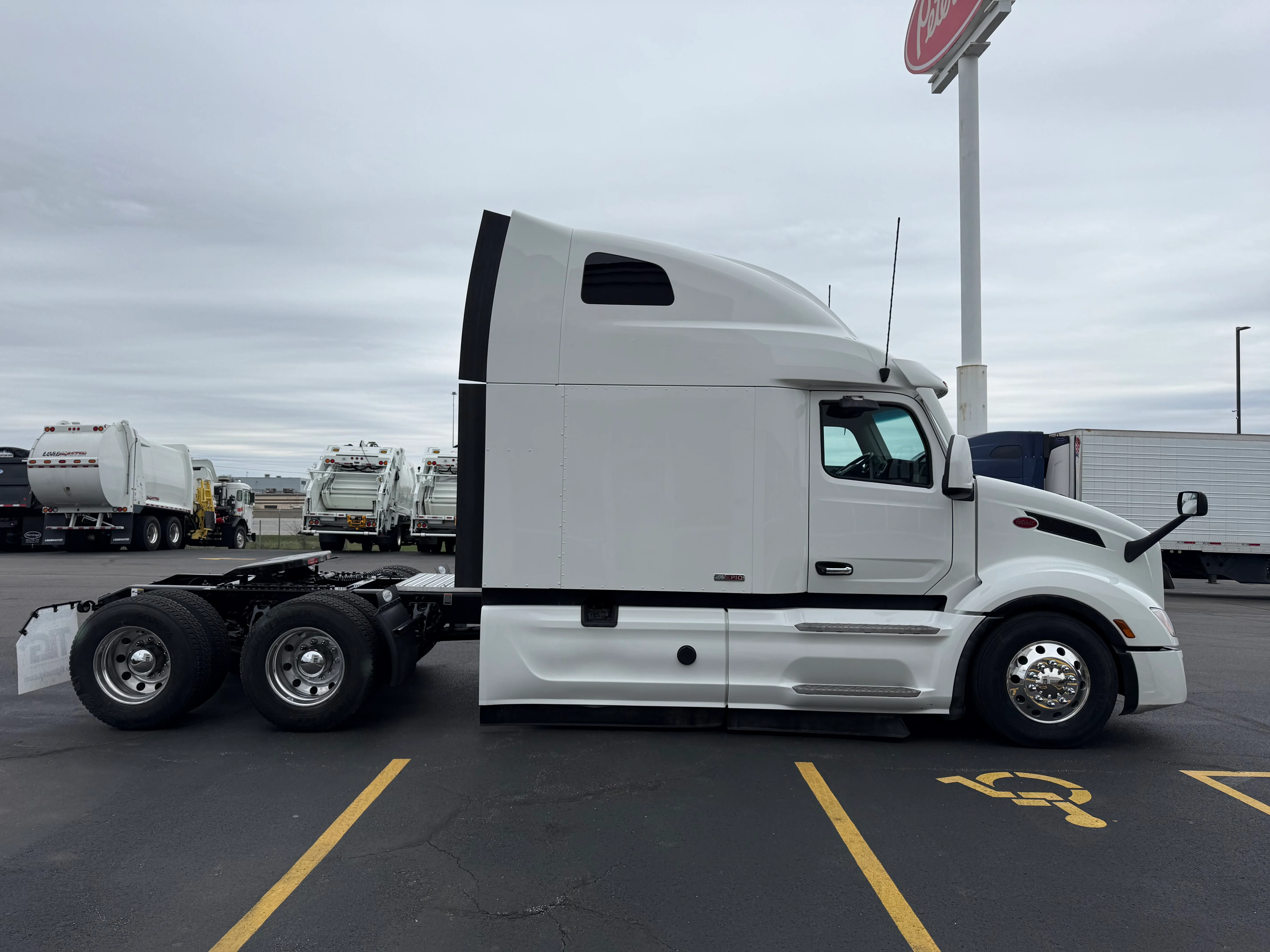 2024 Peterbilt 579 - image 6