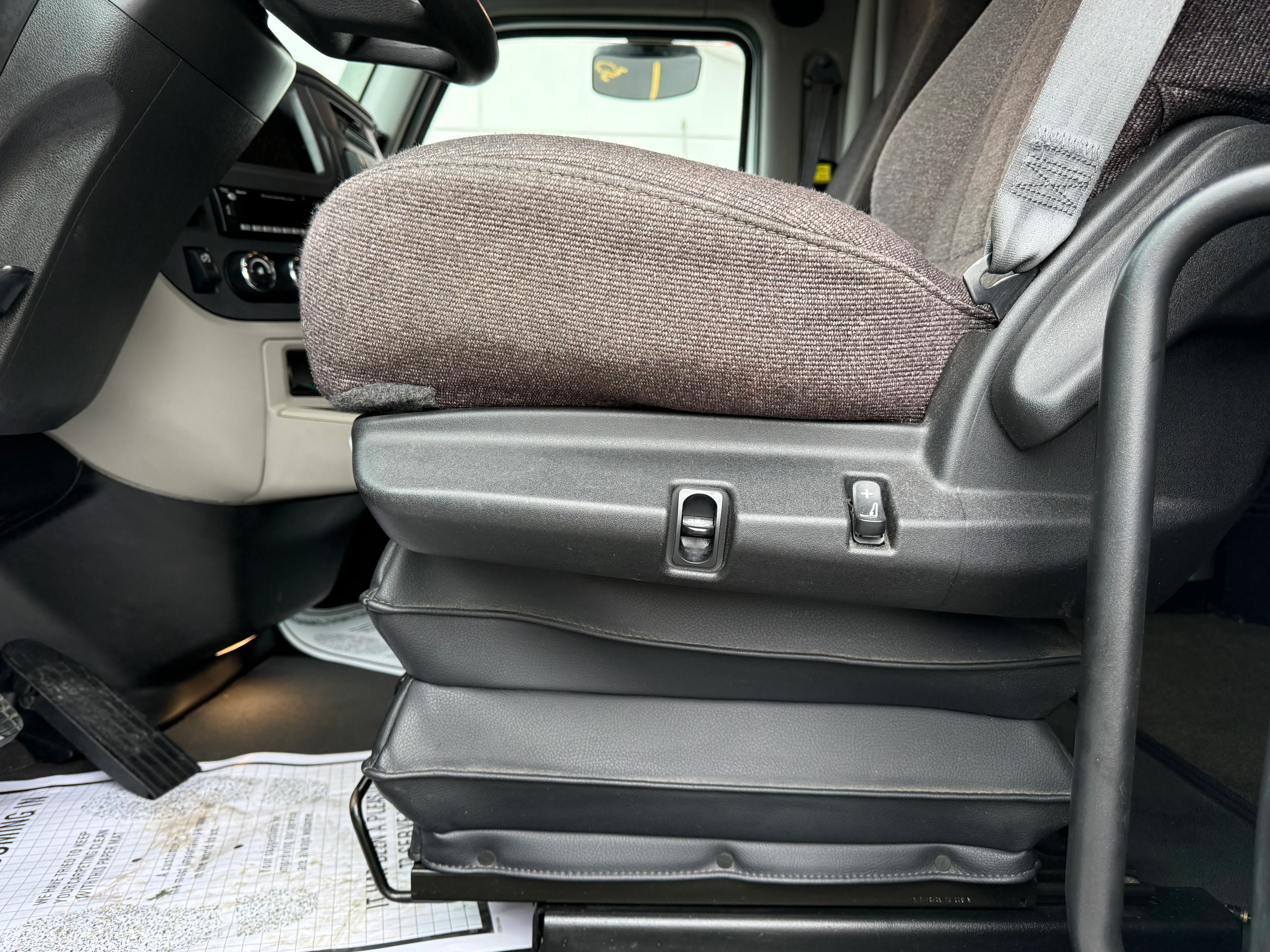 2024 Peterbilt 579 - image 15