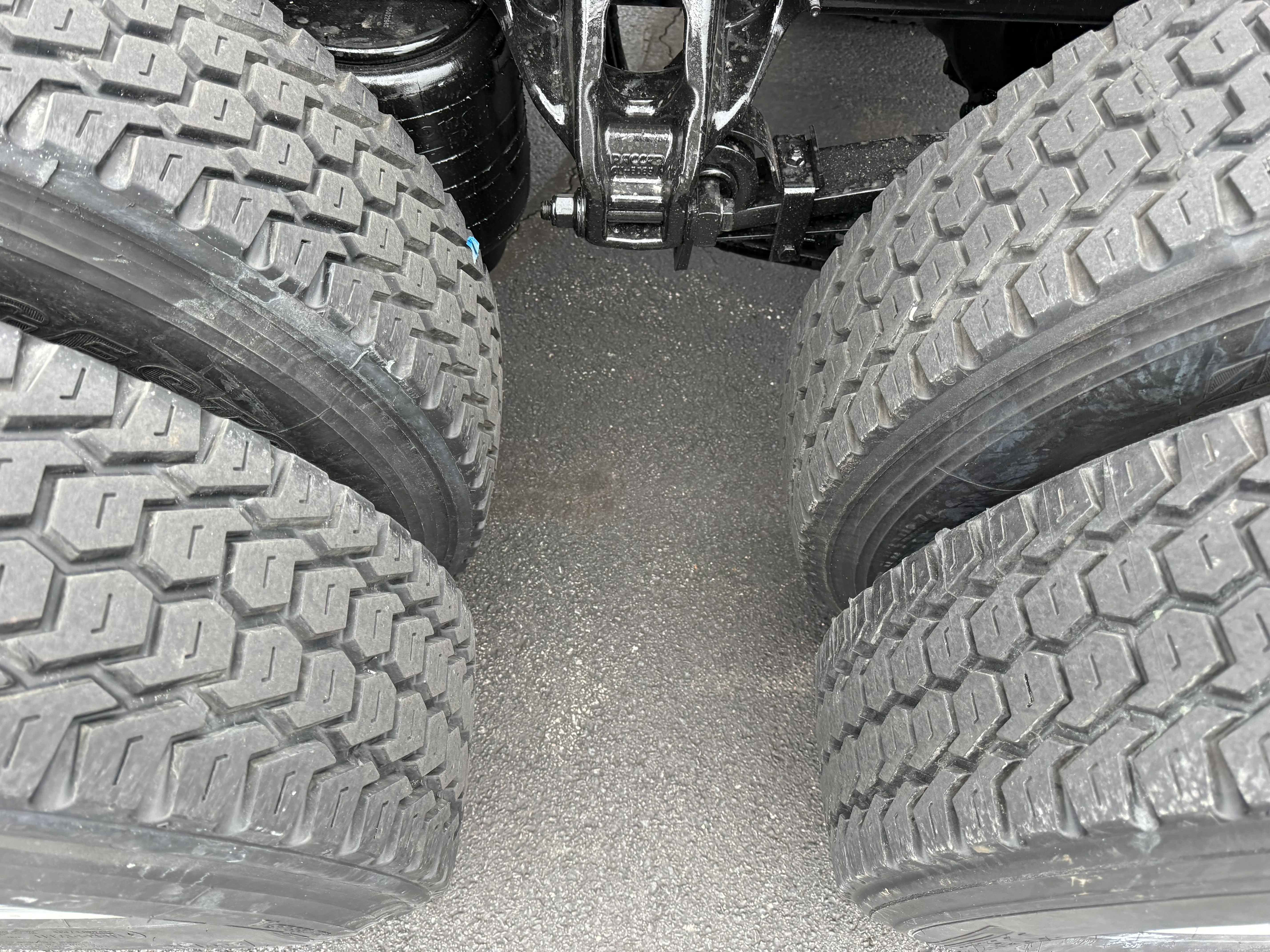 2024 Peterbilt 579 - image 13